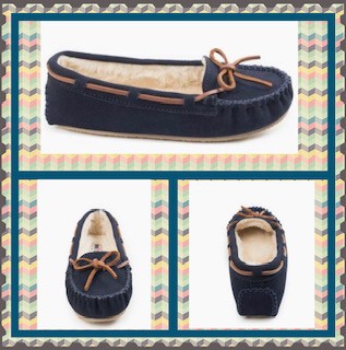 Ladies Minnetonka Cally Navy Slippers